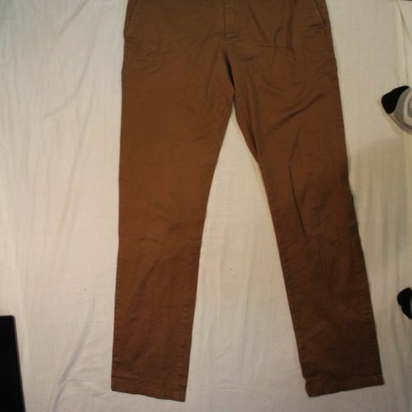 Old navy kaki pants 32x34 - Picture 2 of 4